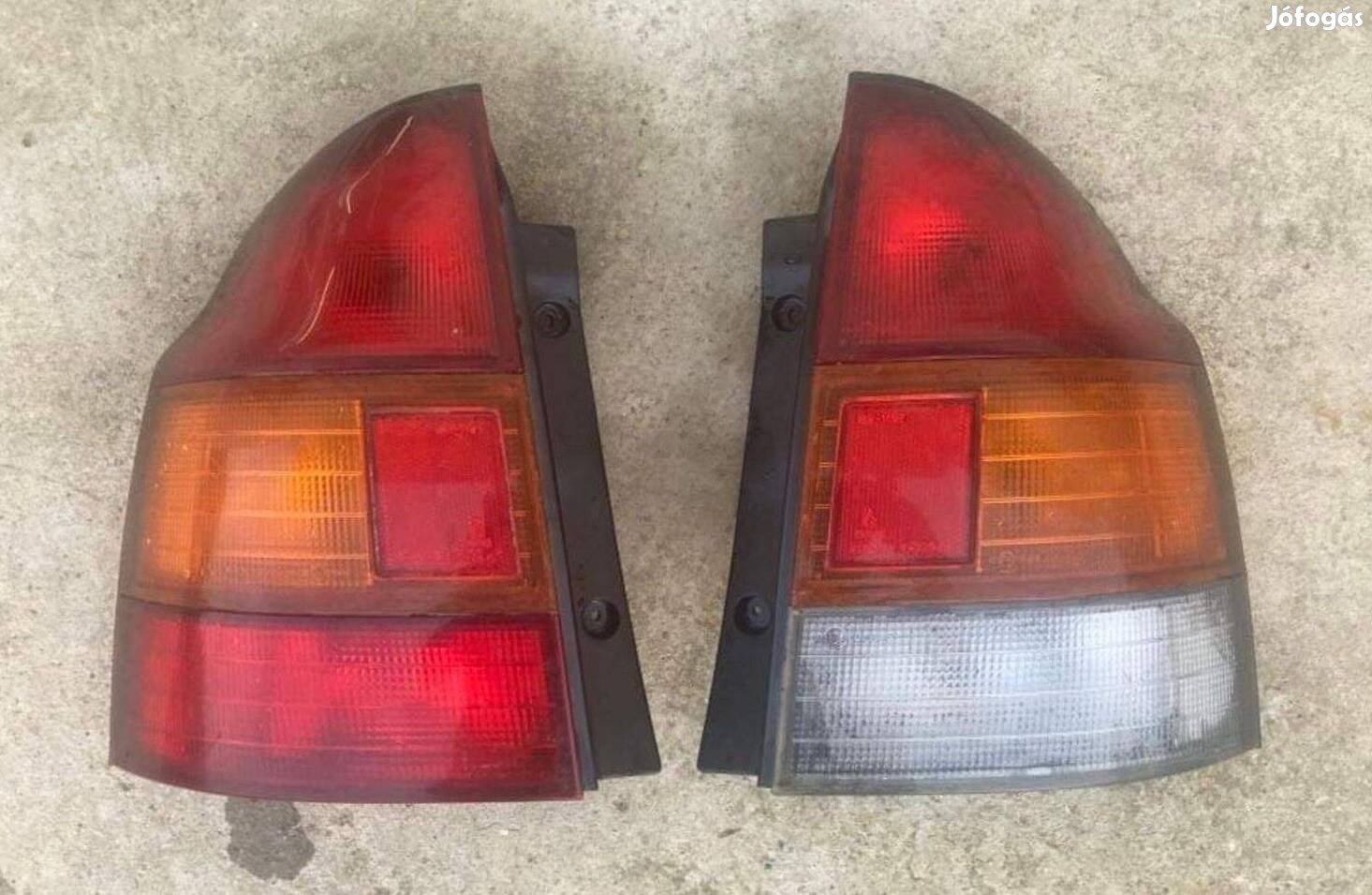 Mazda 323 lámpa