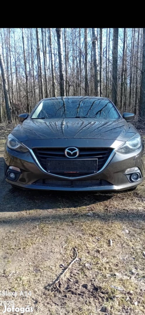 Mazda 3 BM első lökhárító hibátlan 2013 as