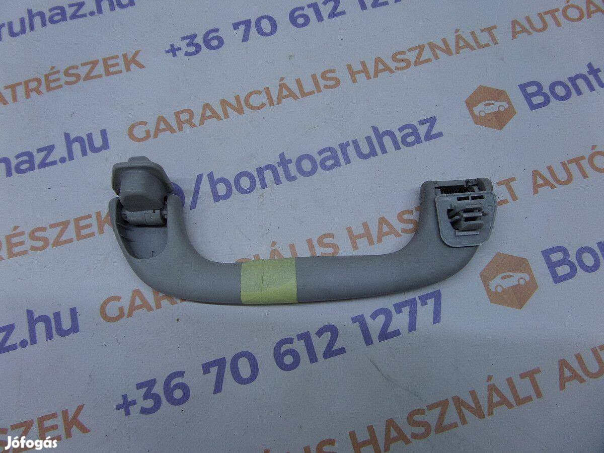Mazda 3 Eladó bontott gyári jobb első utastér kapaszkodó
