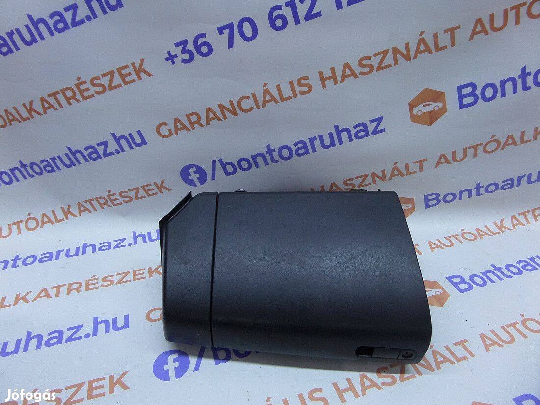 Mazda 3 Eladó bontott gyári kesztyűtartó, Mazda 3 BK