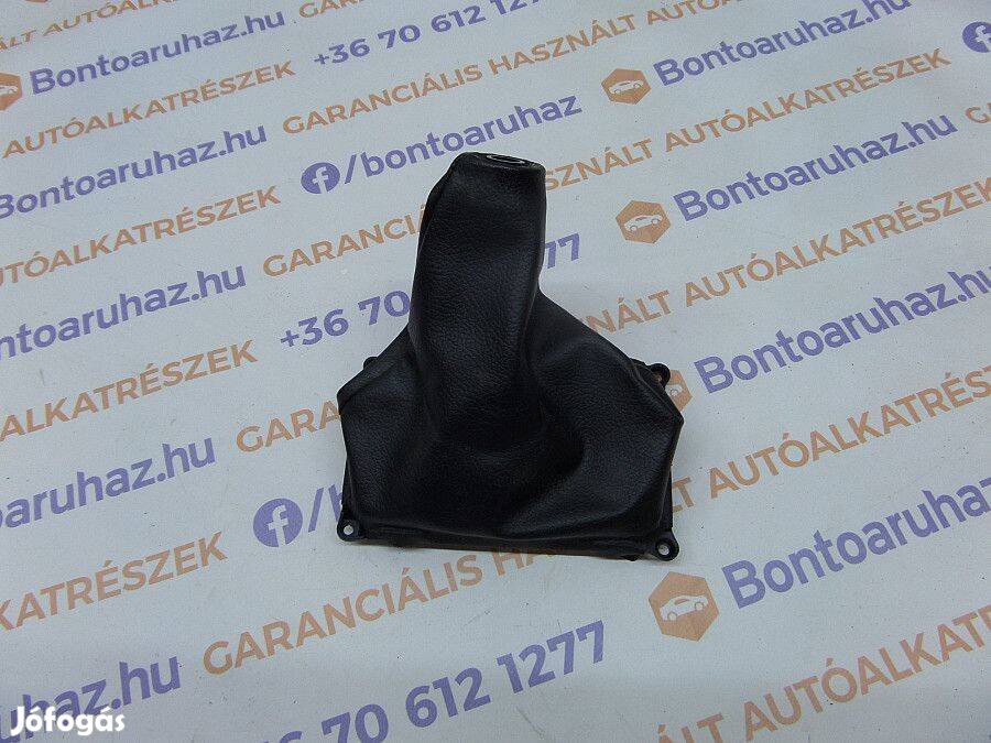 Mazda 3 Eladó bontott gyári váltószoknya szép állapotban