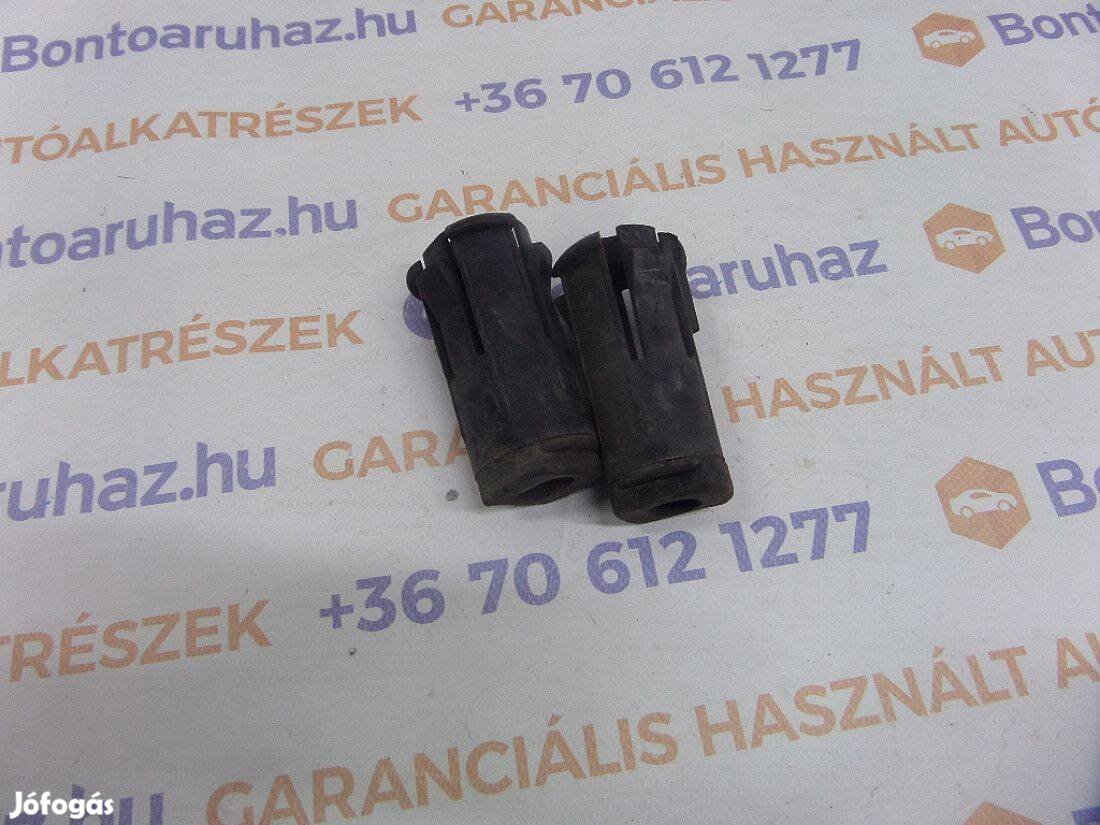 Mazda 3 Eladó gyári, bontott benzines hűtőtartó pár