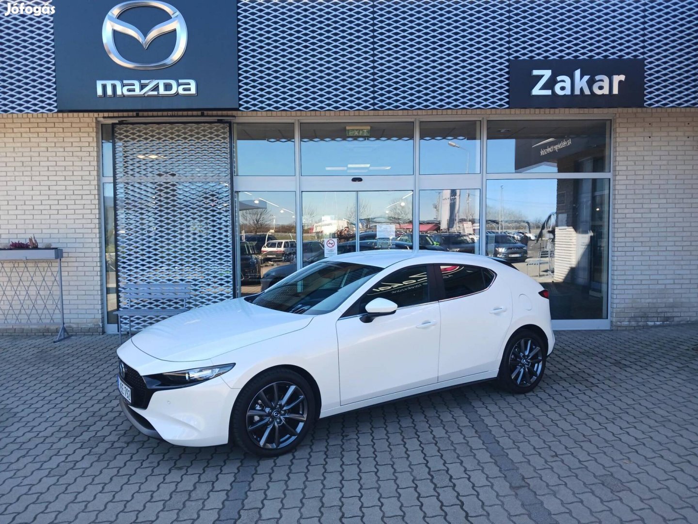 Mazda 3 Hatchback 2.0 e-Skyactiv Exclusive-Line...