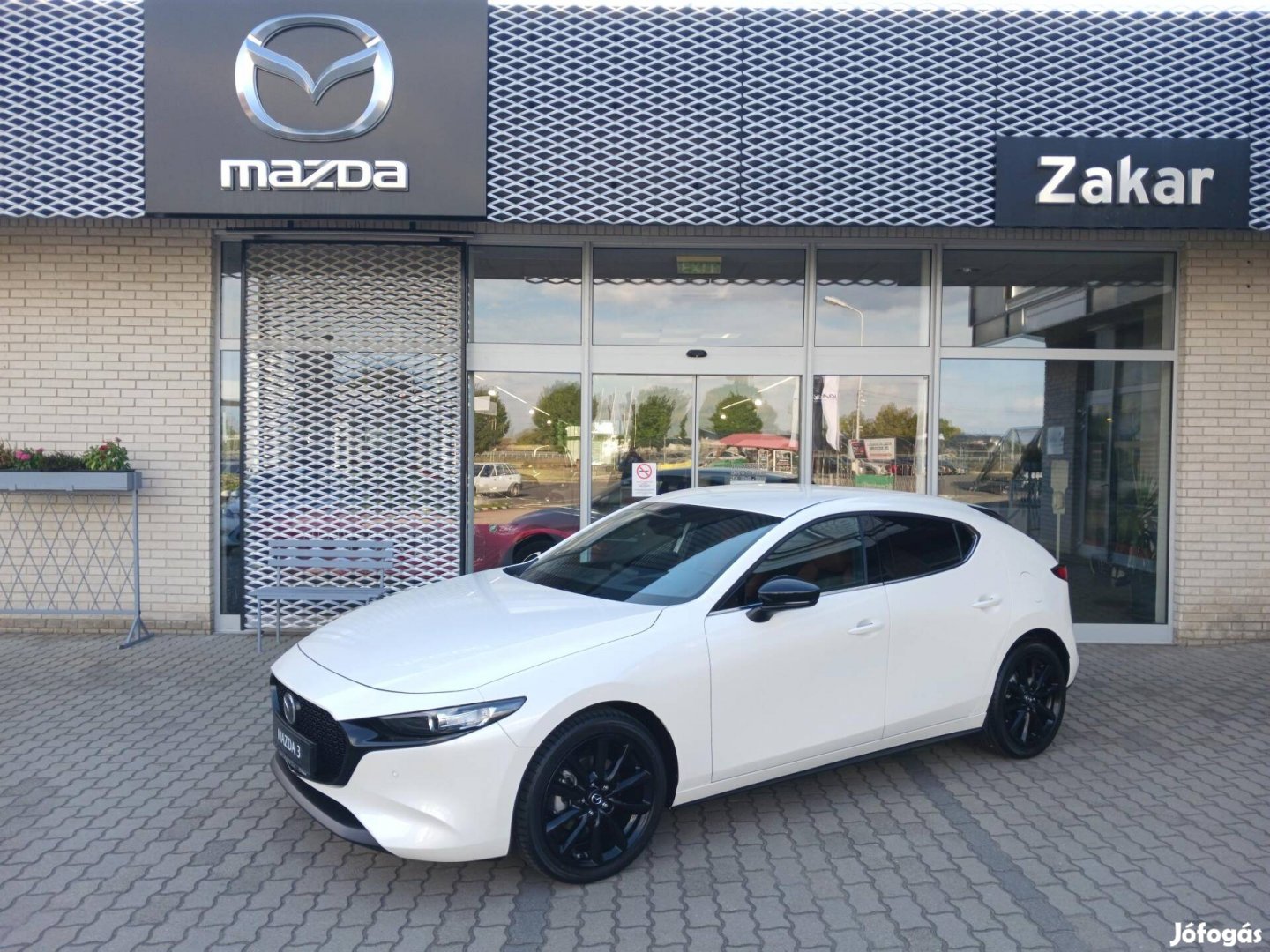 Mazda 3 Hatchback 2.5 e-Skyactiv Nagisa (Automa...