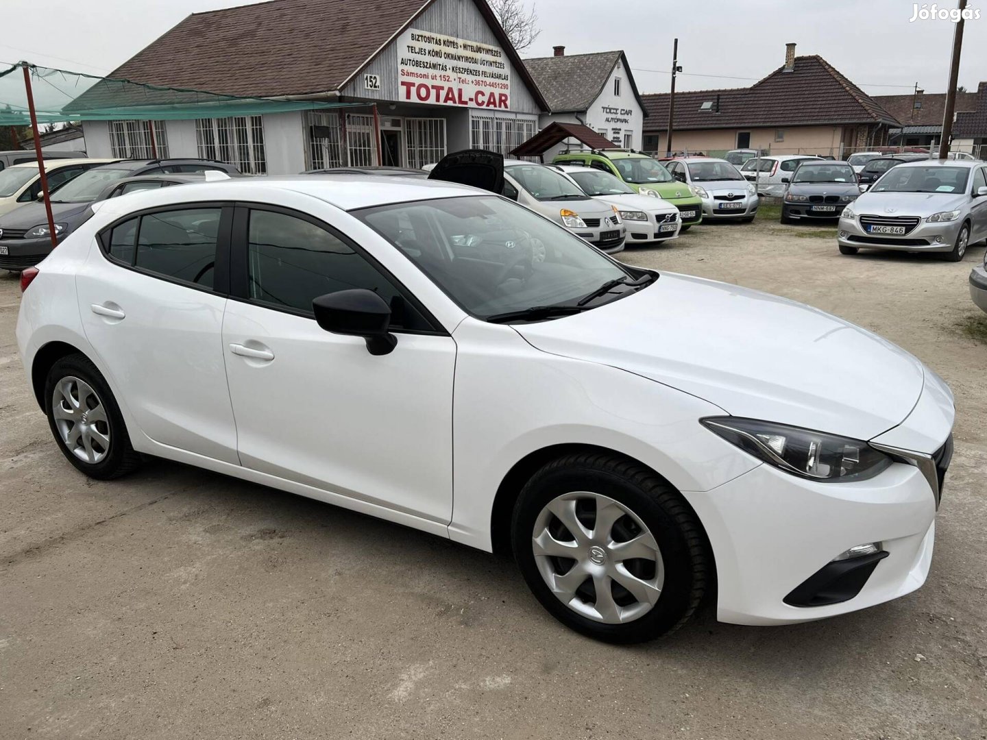 Mazda 3 Sport 1.5 Attraction Szervizkönyves