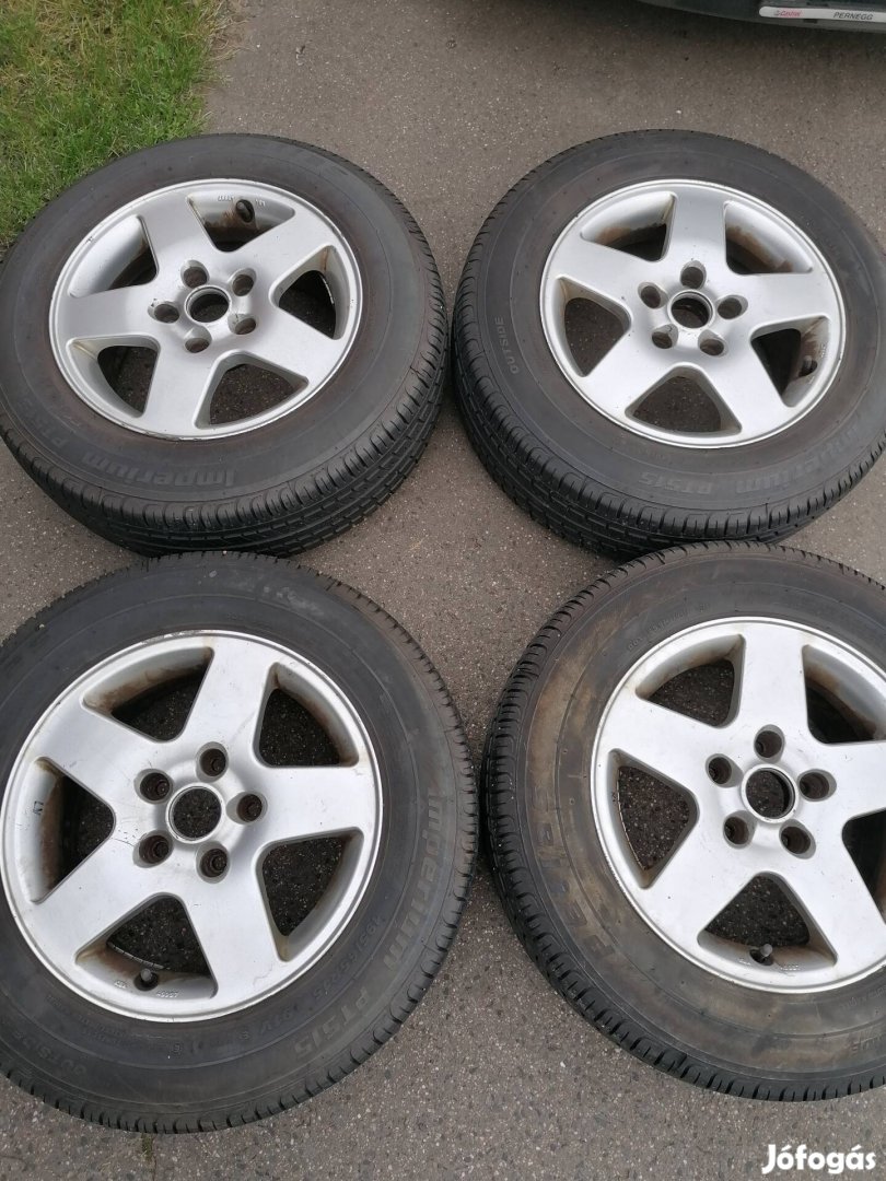 Mazda 3  5x114,3 15col új gumik