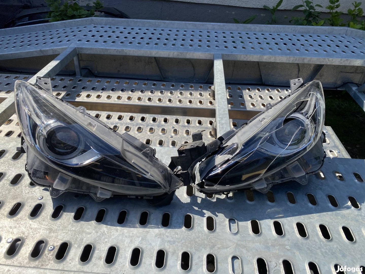 Mazda 3 jobb bal első xenon led lámpa 