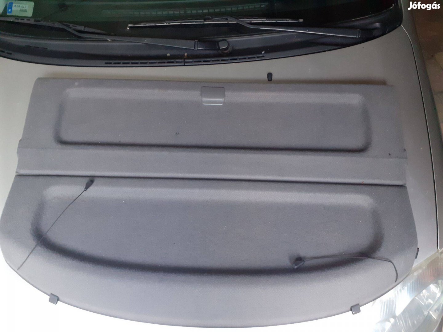 Mazda 3 kalaptartó