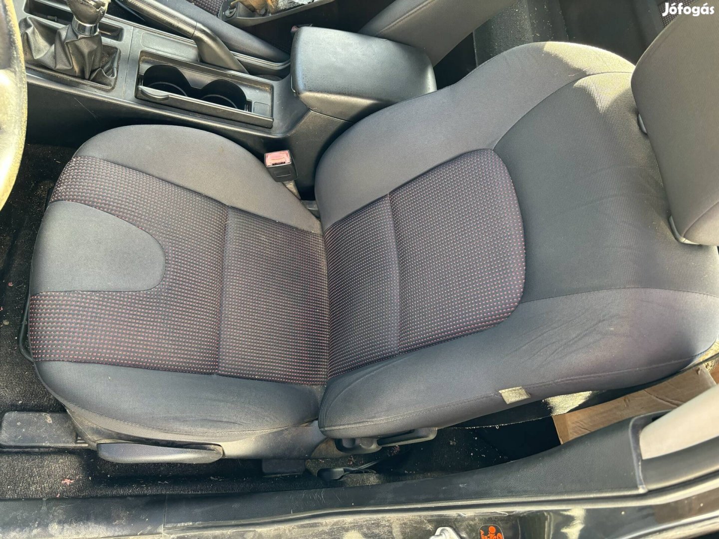Mazda 3 ülés belső 