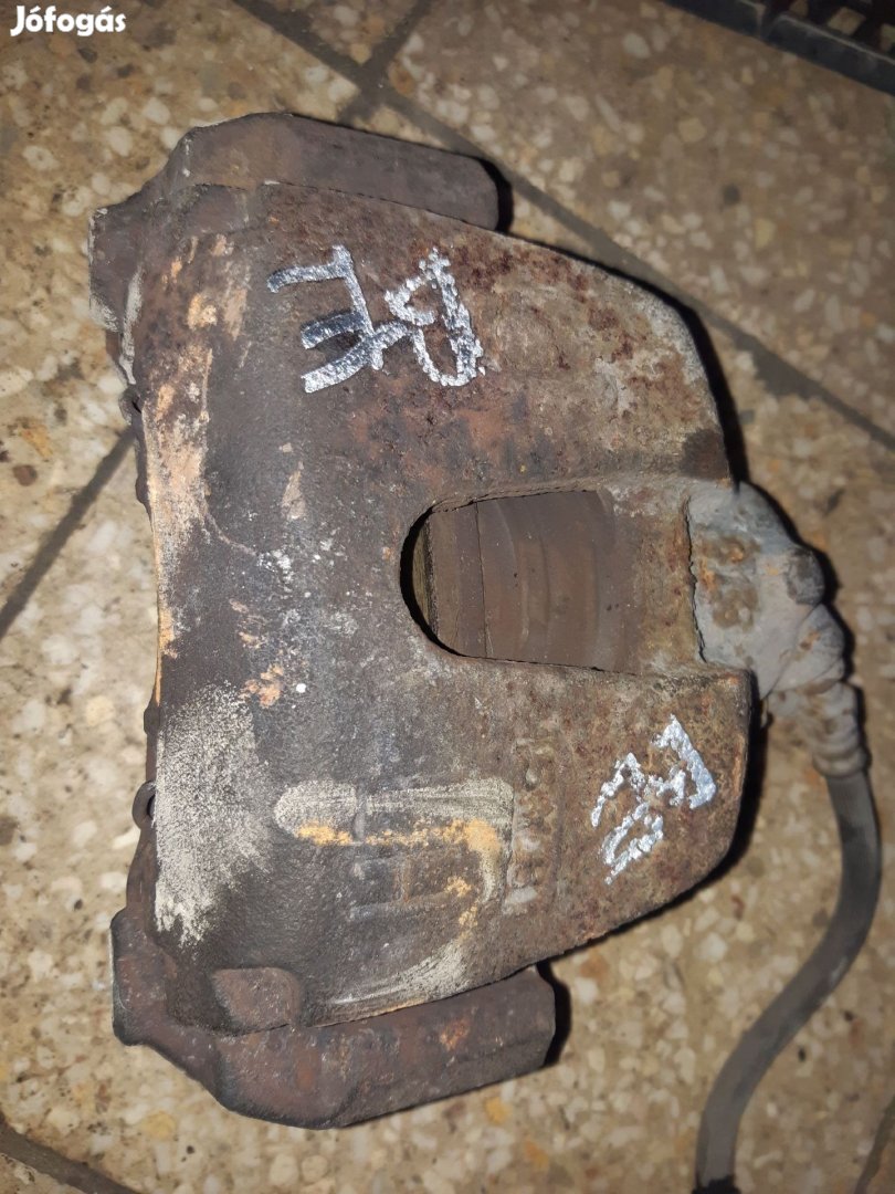 Mazda 5 05-10 Bal Első Féknyereg