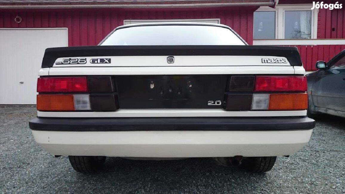 Mazda 626 Coupe 1982-87 belső hátsó lámpa, prizma párban