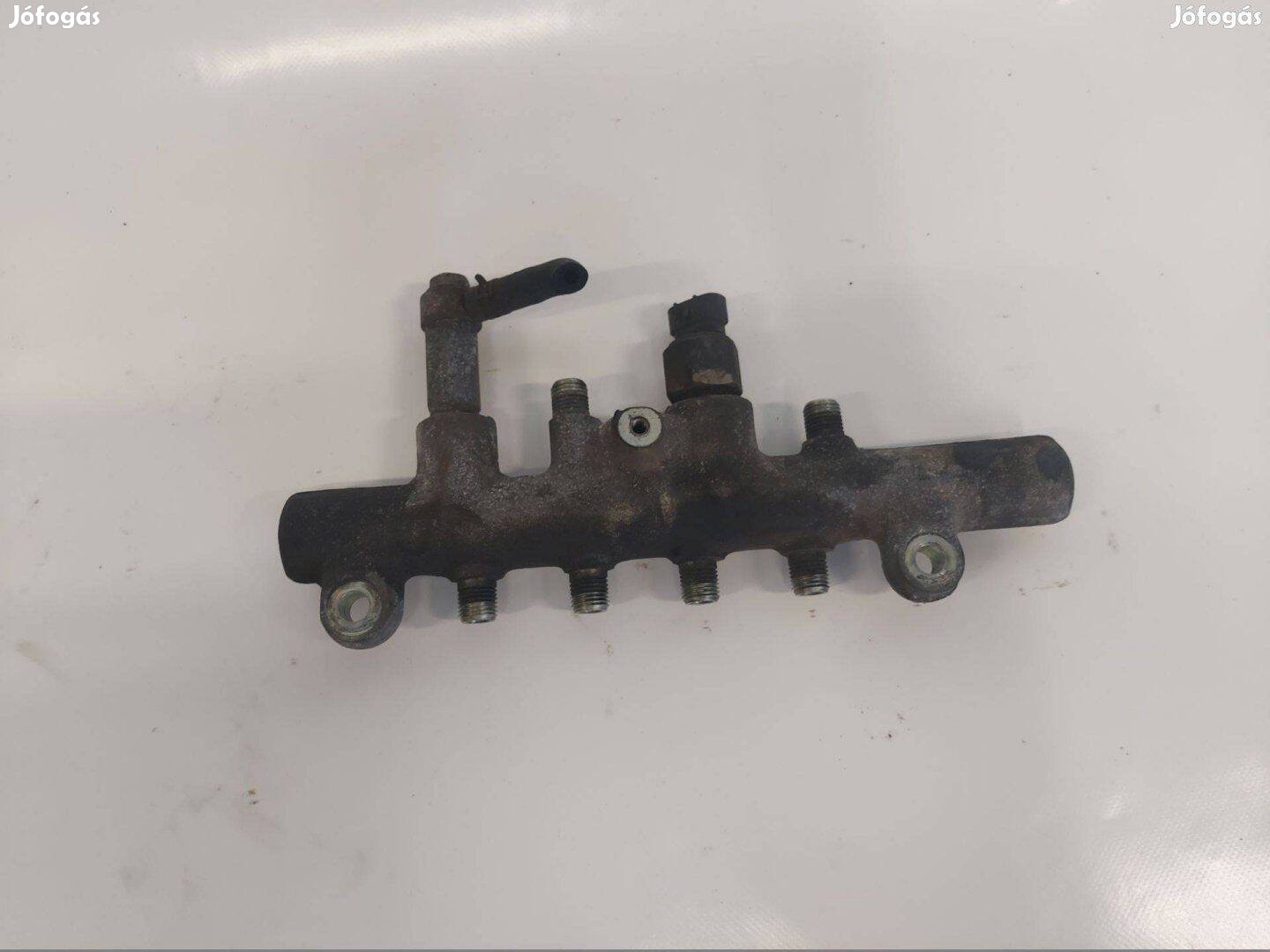 Mazda 6 2.0 rail cső közösnyomócső