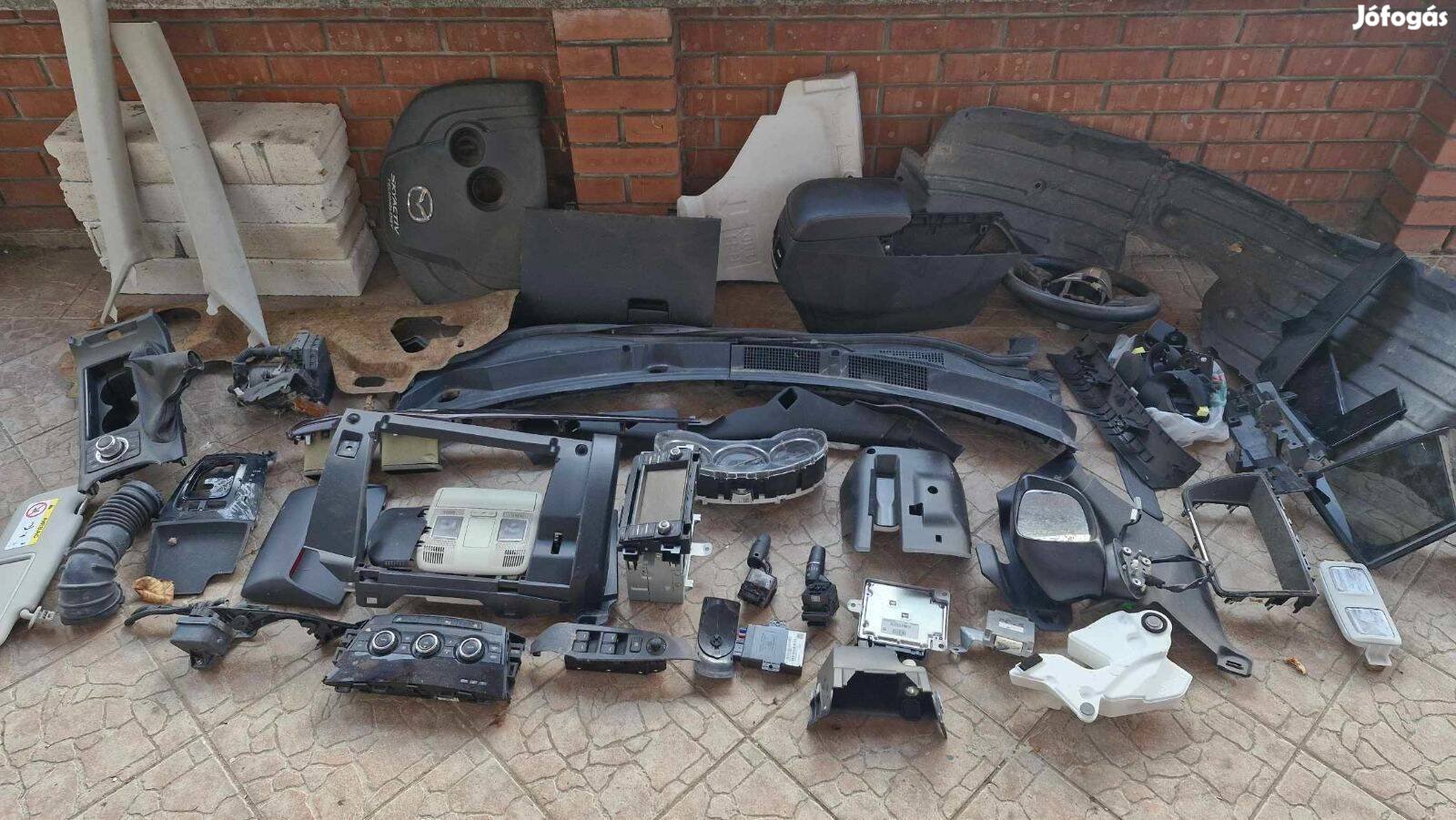 Mazda 6. 2014-es autó bontott alkatrészei árak megbeszélés