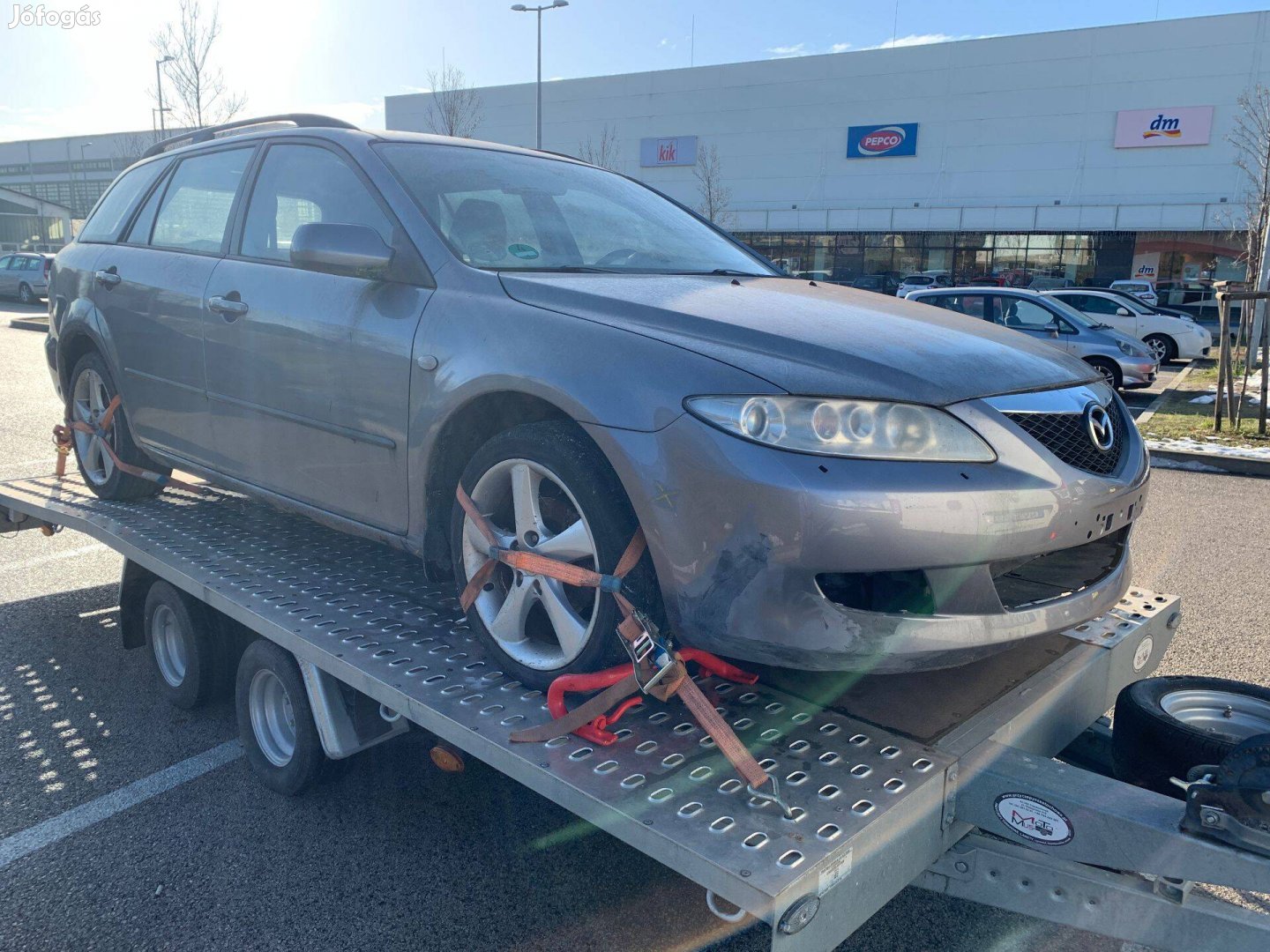 Mazda 6 jobbos Xenon lámpa trafóval polírozni kell egyébként hibátlan