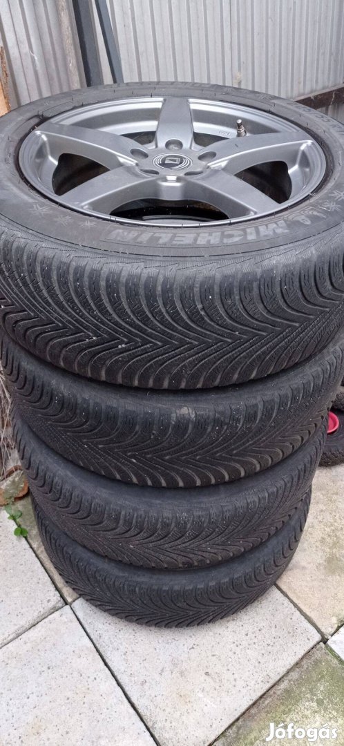 Mazda 6 téli gumik akufelniken, 225/55/17