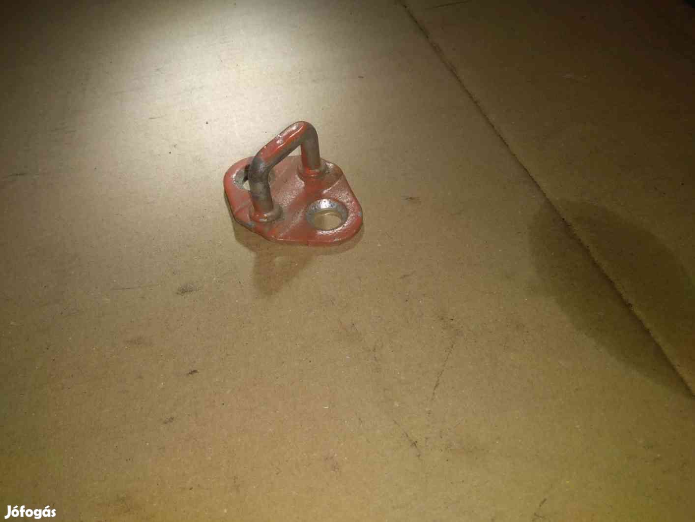 Mazda B2200 Zár Ütköző