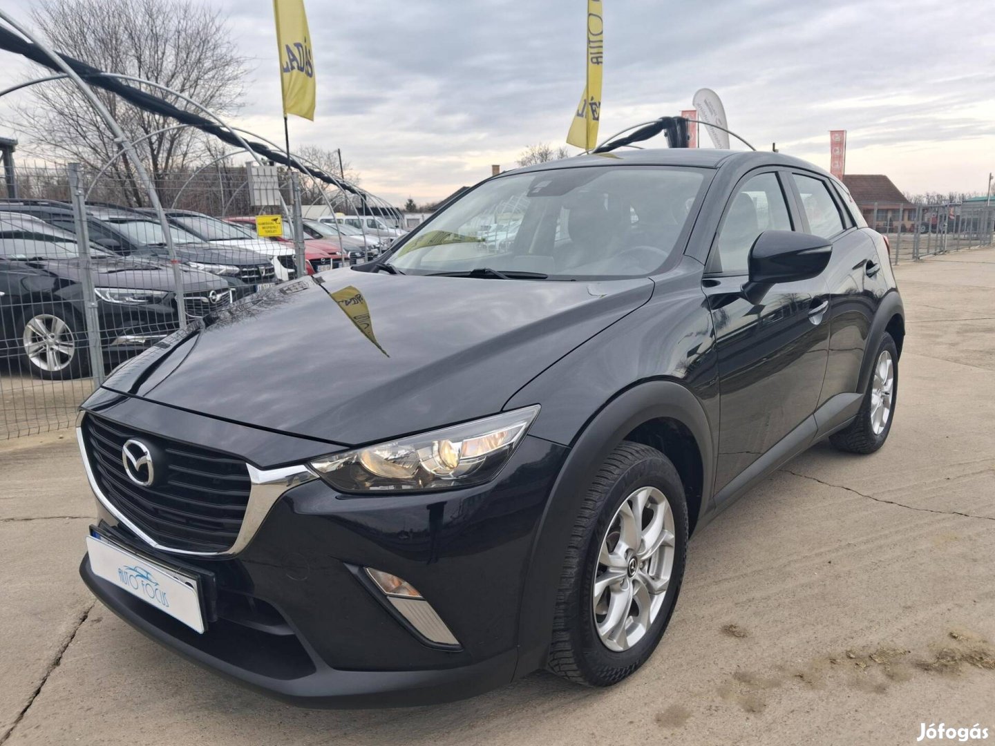Mazda CX-3 2.0i Challenge vezetett szervizkönyv