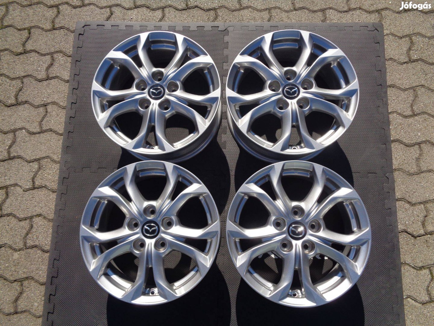 Mazda CX-3 gyári alufelni 16-os teljesen újszerű állapotban eladó