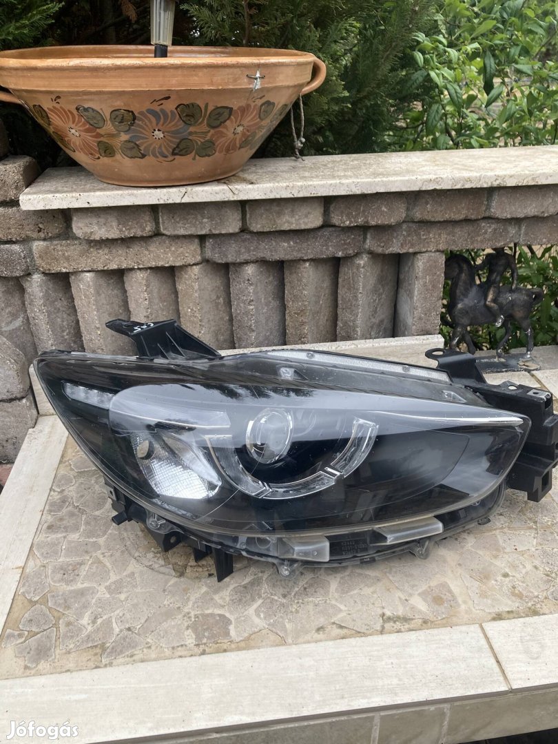 Mazda CX-5 Jobb oldali Led fényszóró (3672019000)