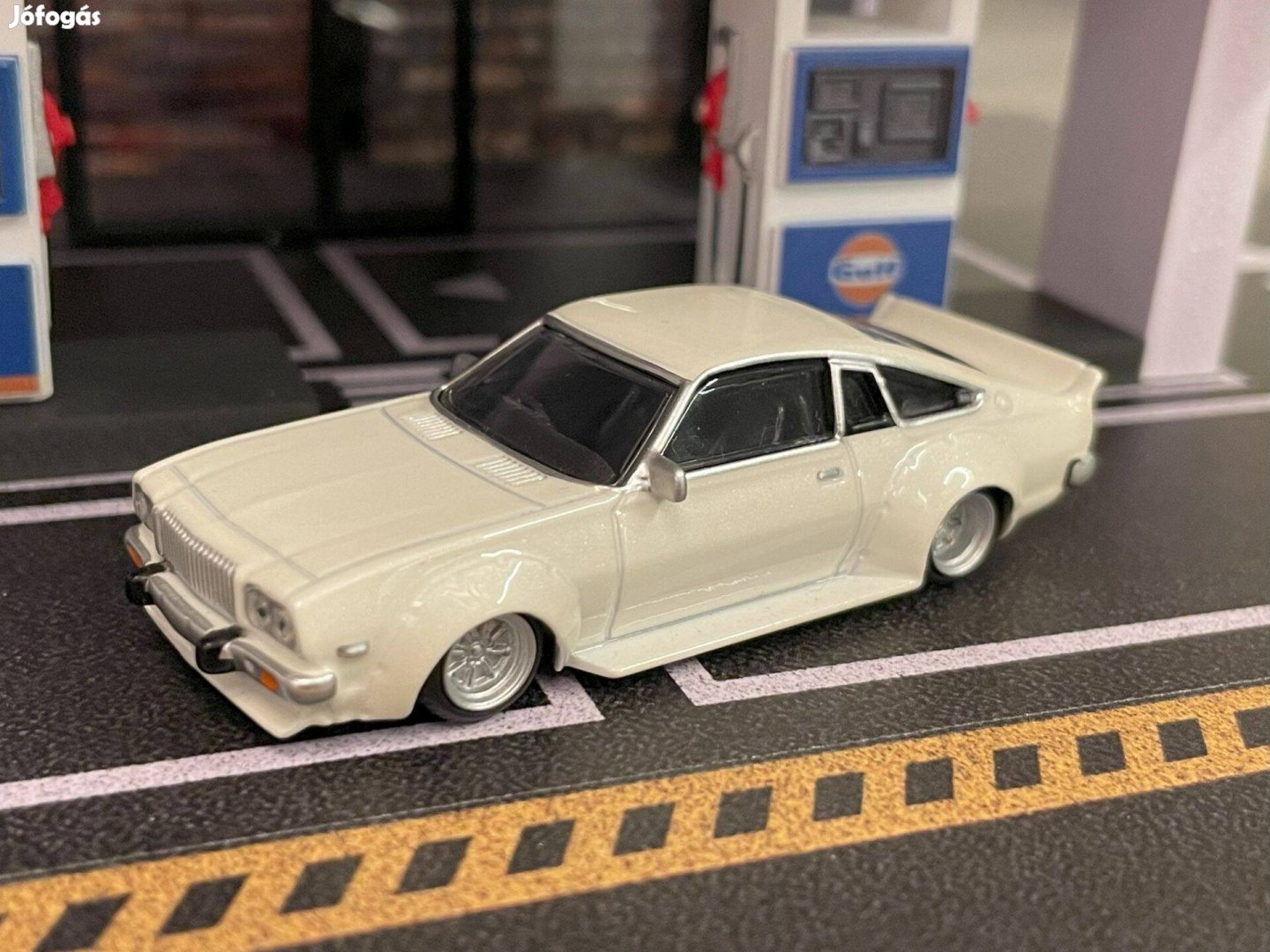 Mazda Cosmo modellautó - Aoshima 1:64 méret