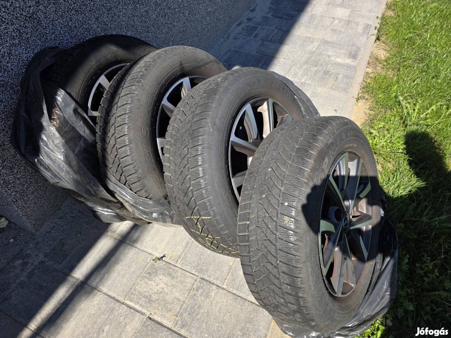 Mazda Cx-3 (gyári) 16"alufelni Dunlop téligumival