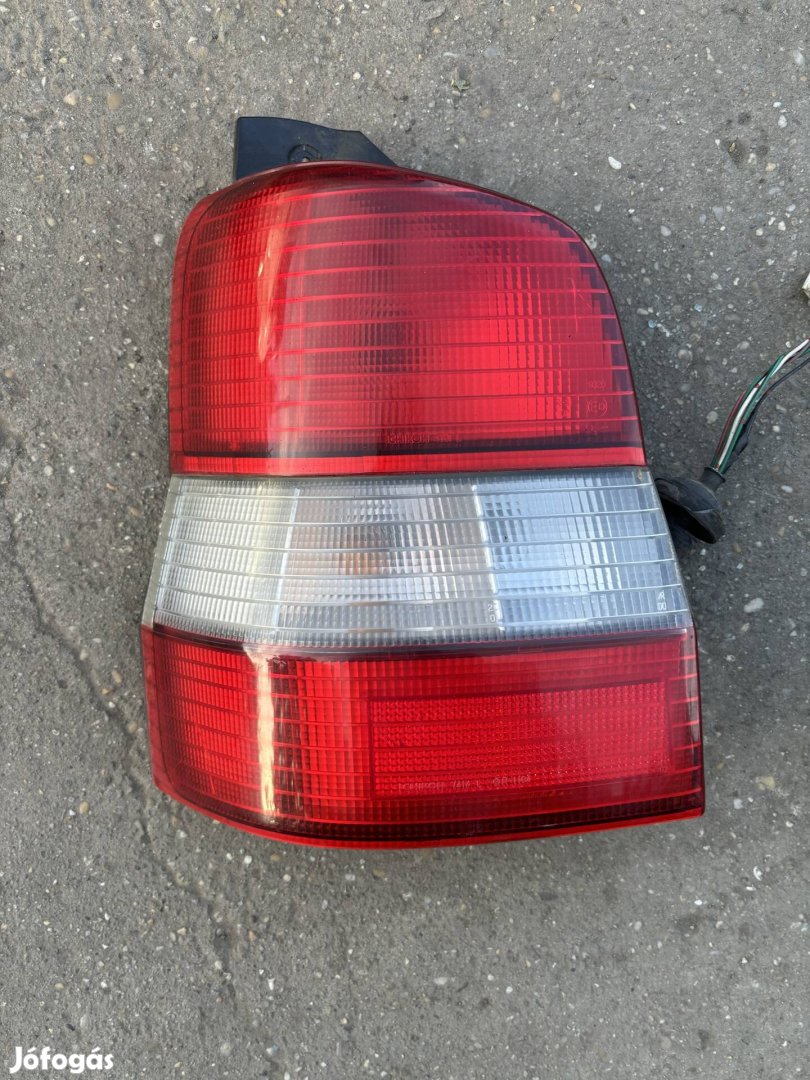 Mazda Demio 1998-2000 bal hátsó lámpa 