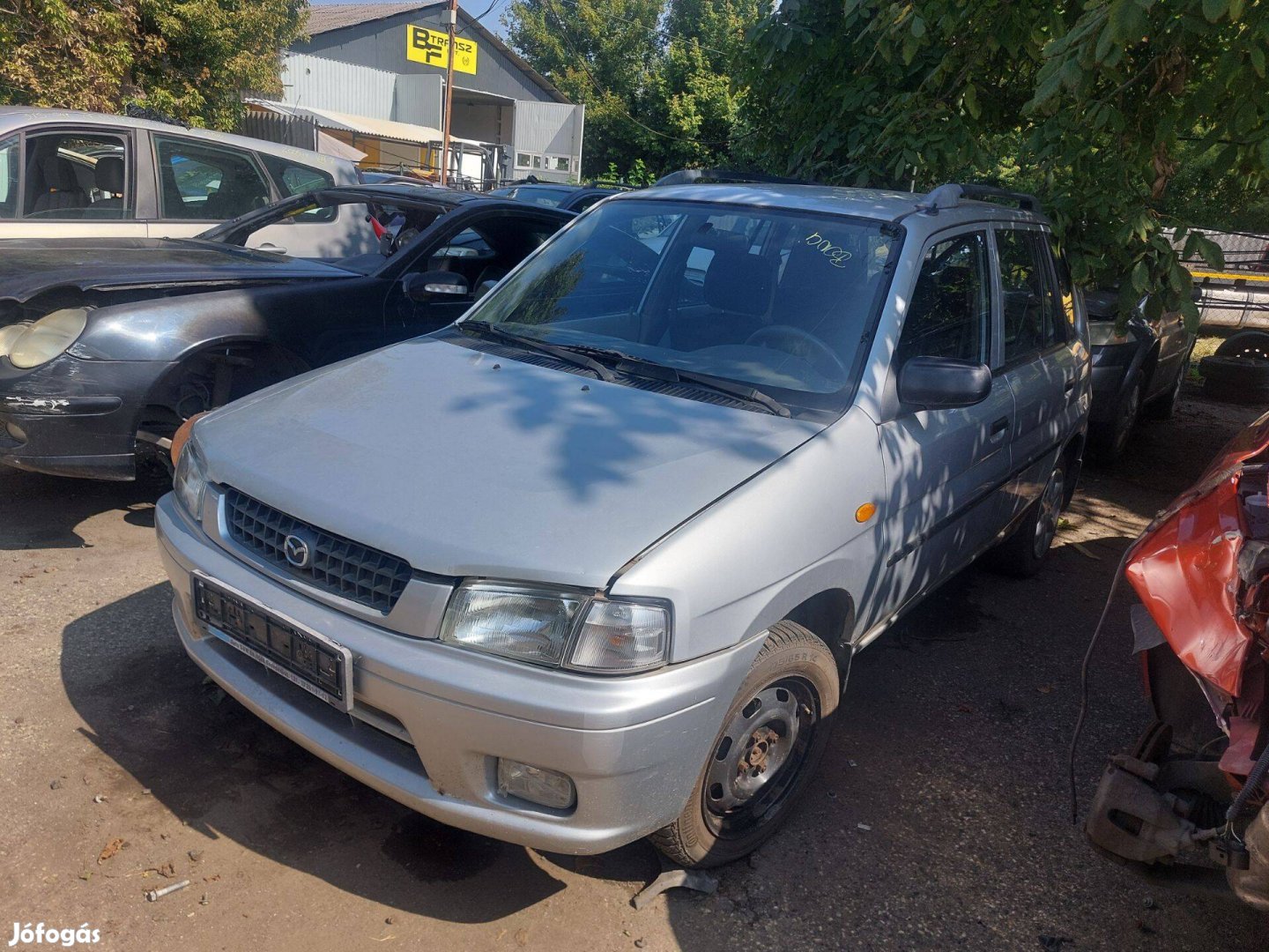 Mazda Demio 1.3 alkatrészei