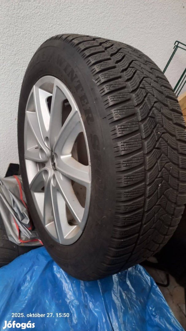 Mazda Dunlop Wintersport5 téli abroncs felnin