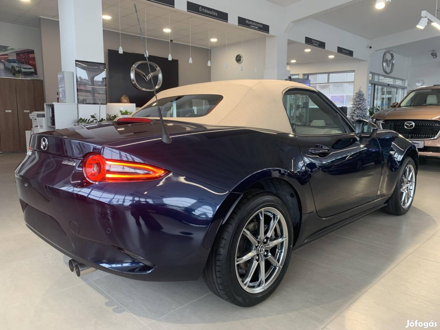 Mazda MX-5 1.5i Skyactiv Kazari Navi! Carplay/A...