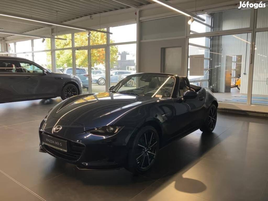 Mazda MX-5 2.0i Skyactiv Exclusive-Line 2000 km...