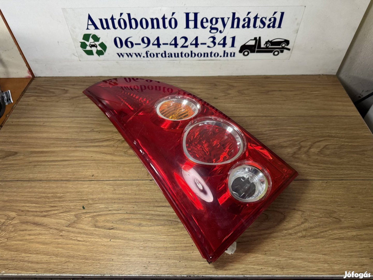 Mazda Premacy 2003 bal hátsó lámpa 
