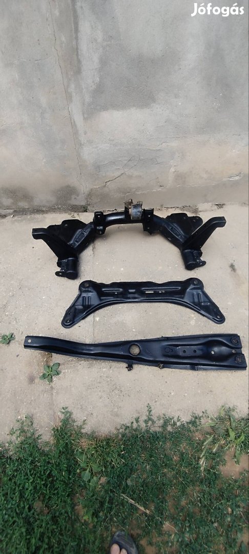 Mazda Premacy Diesel bölcső 