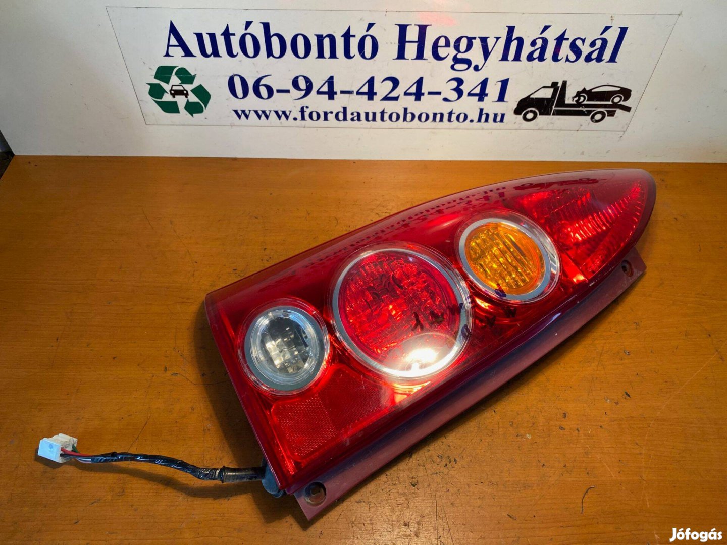 Mazda Premacy (00-05) bal hátsó lámpa