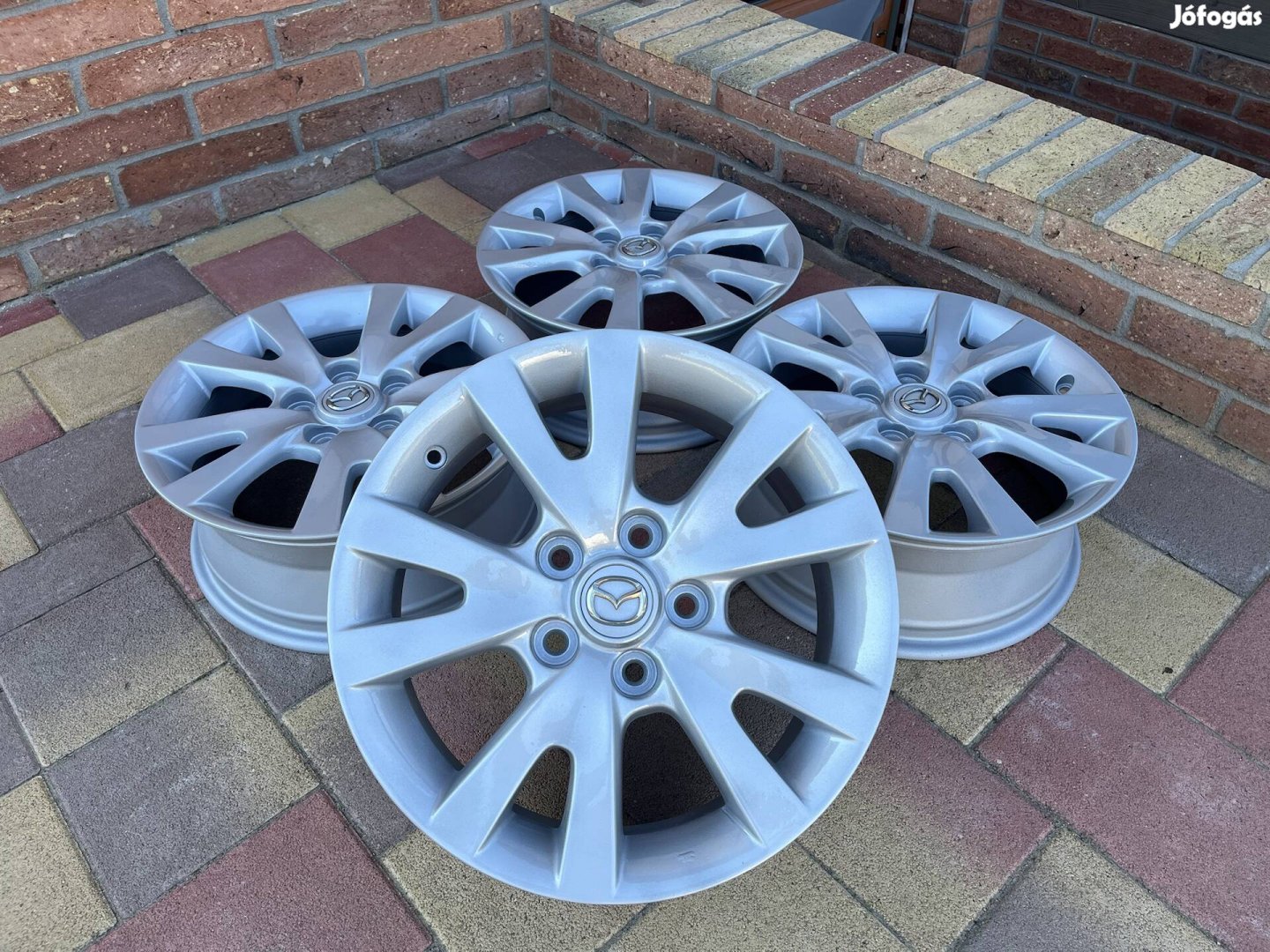 Mazda R16 5x114,3 gyári alufelni szett felújítva!