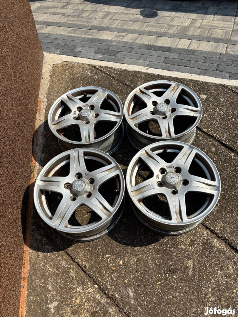 Mazda alufelni gumiabronccsal eladó