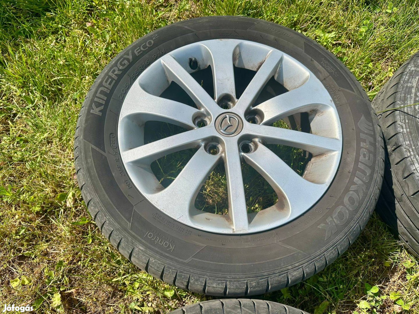 Mazda alufelni nyyári gumival