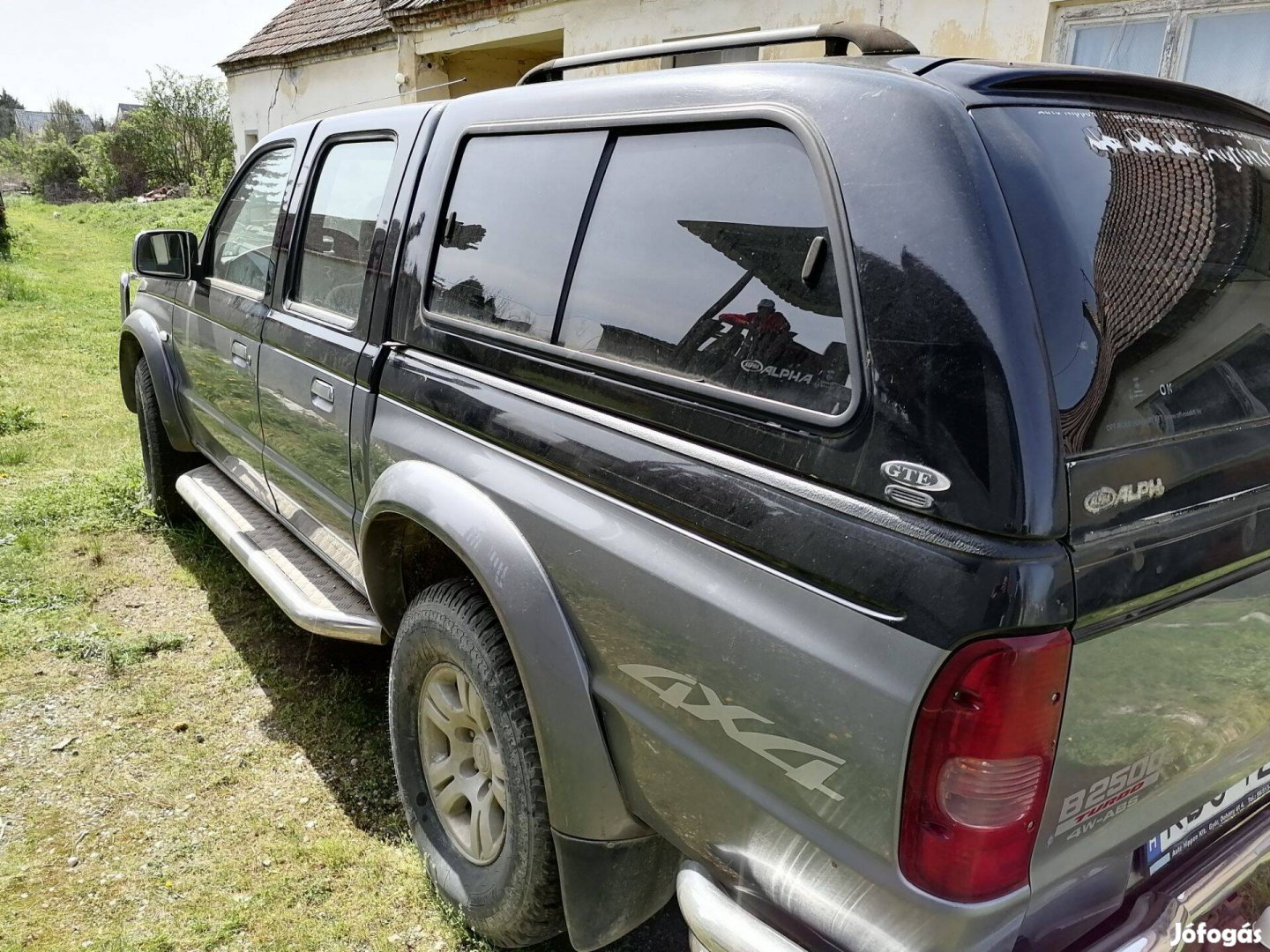 Mazda b2500 Keménytető