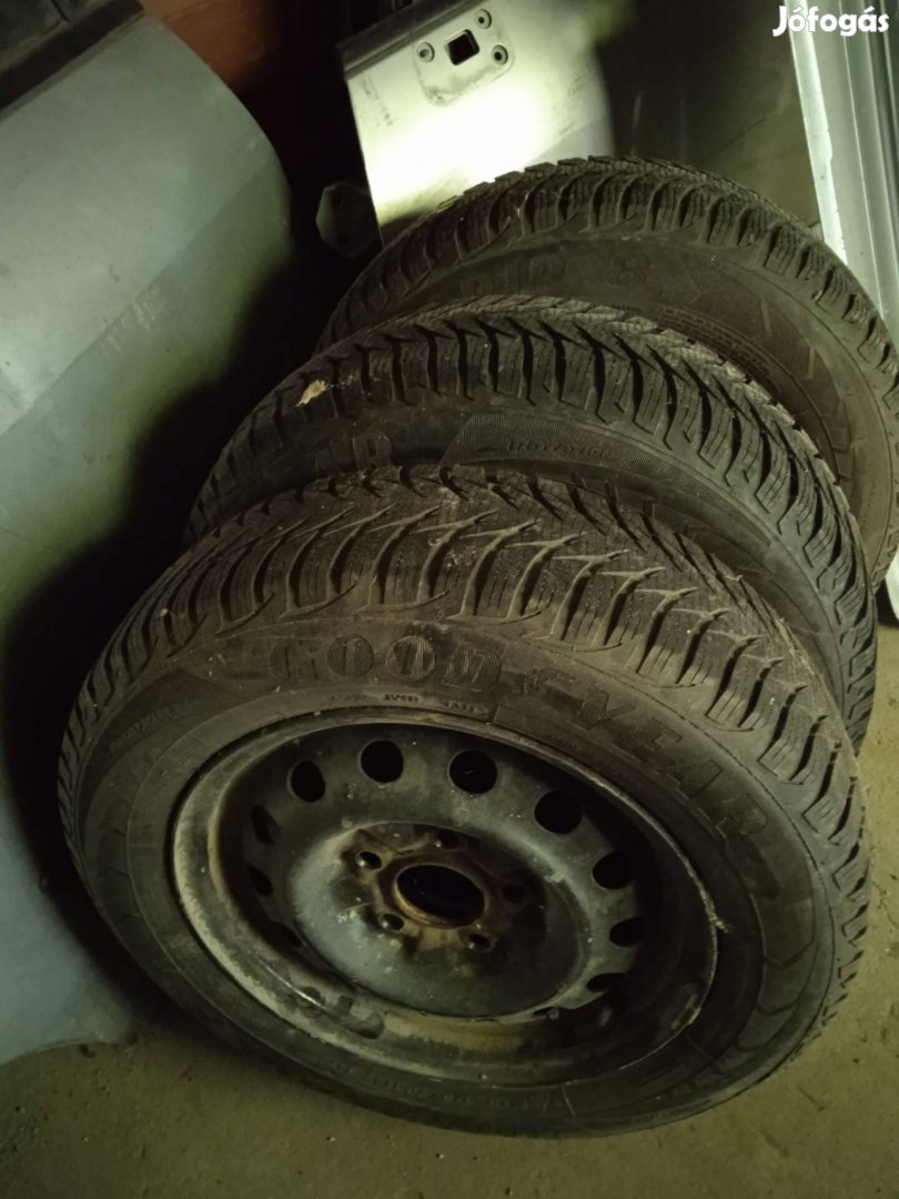 Mazda cp primsy ajtók küszöb   téli gumoi