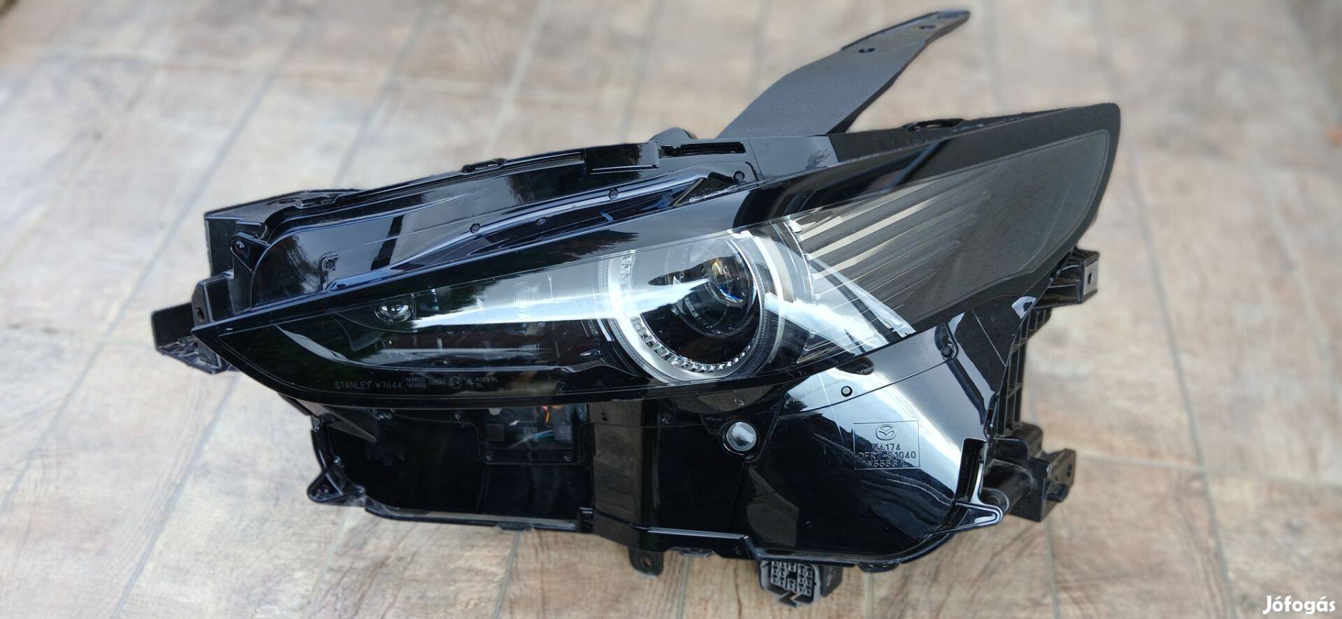 Mazda cx30 fényszoro full led