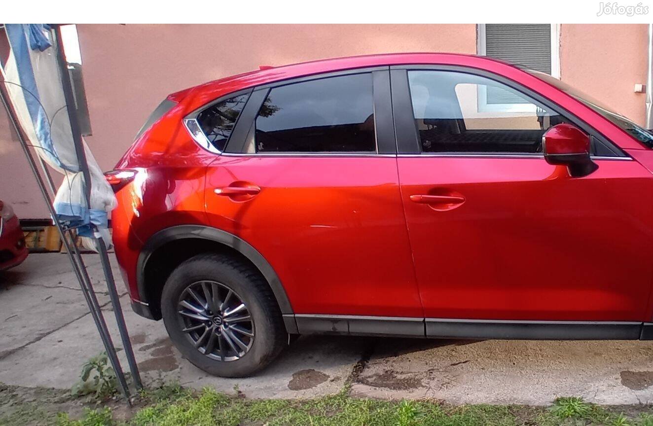 Mazda cx5 II KF jobb hátsó ajtó üresen enyhén sérült