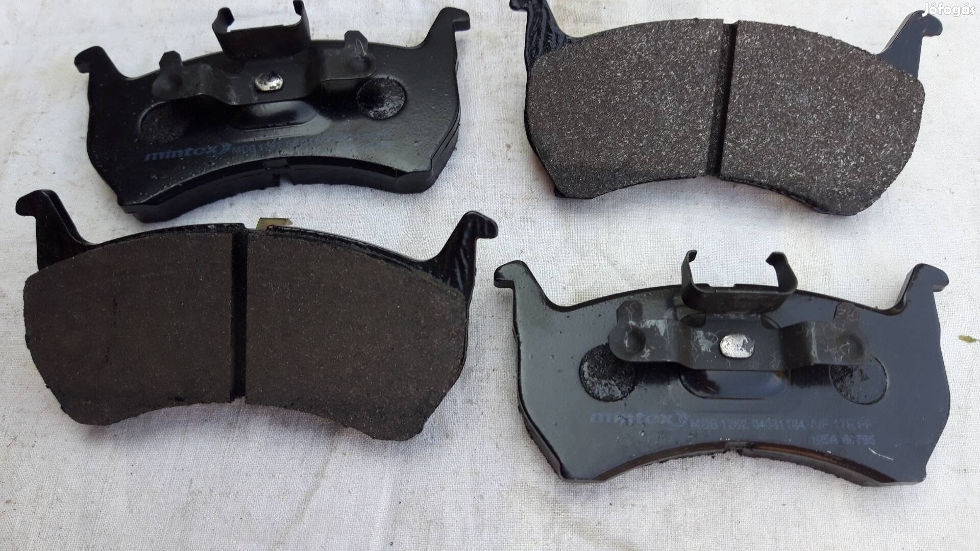 Mazda első fékbetét garn.626 és 929 hez új1995ig 