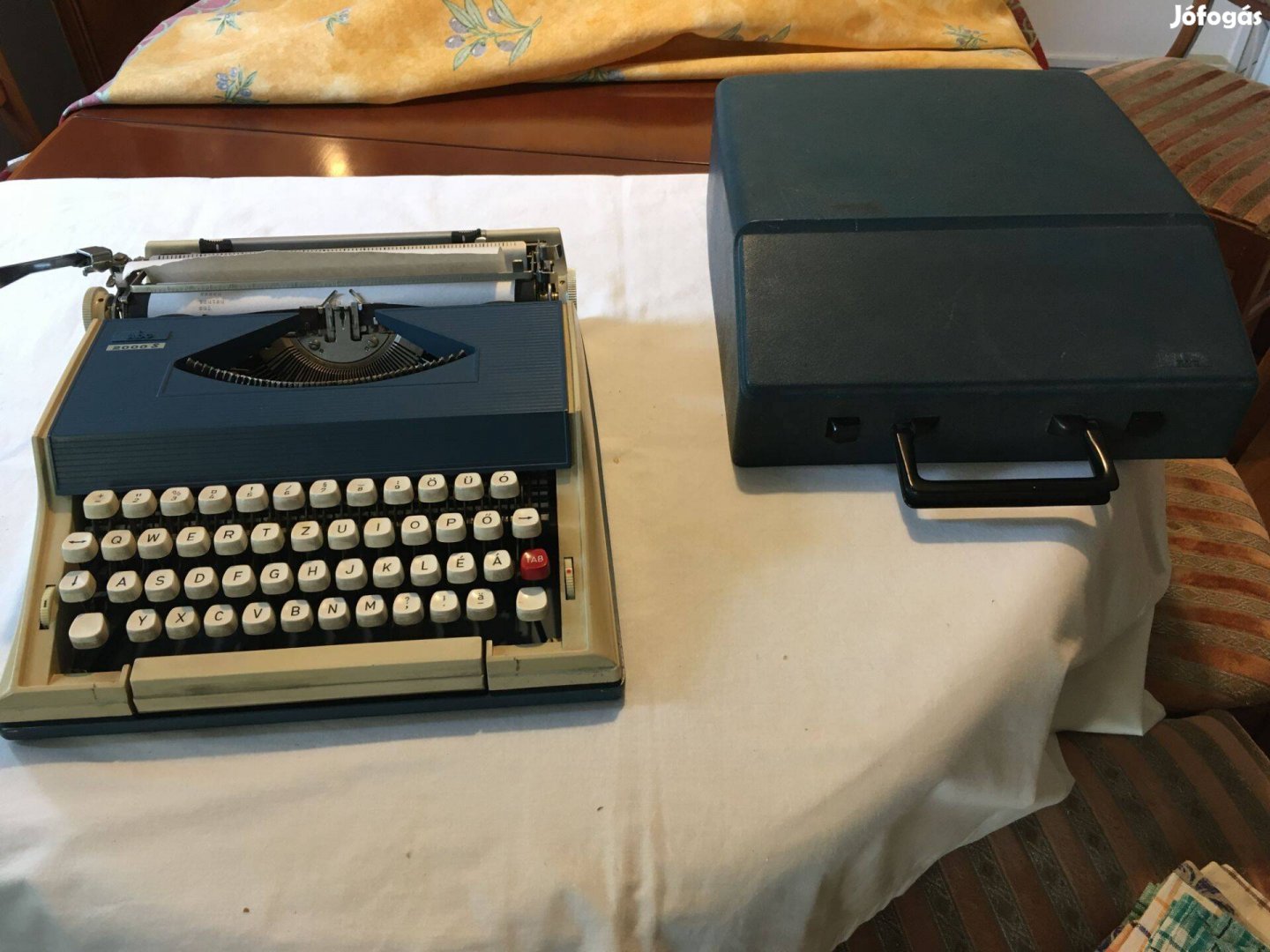 Mechanikus táska irógép, abc 2000S tipusú