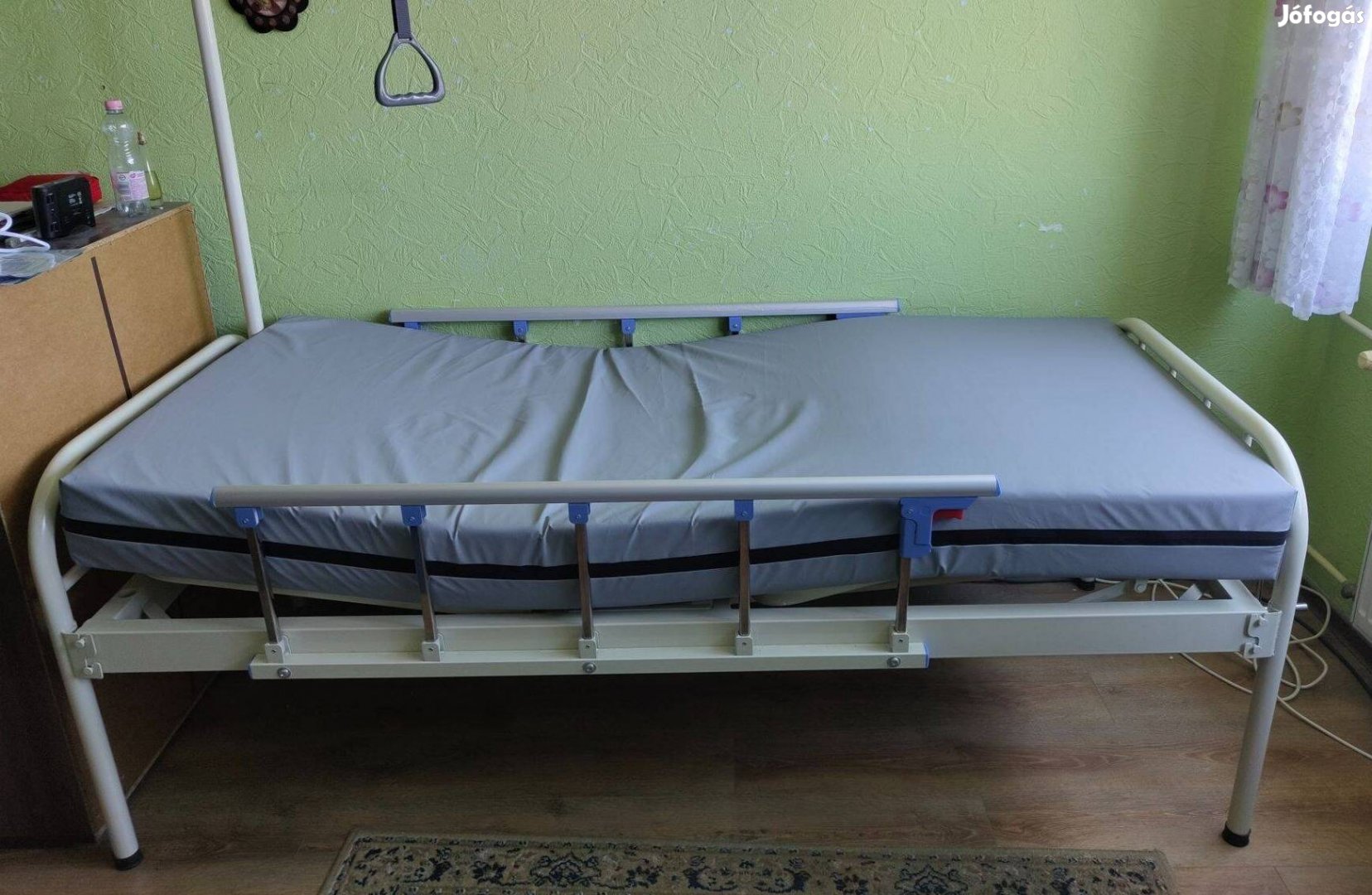 Mechanikusan pozicionálható ágy + matrac