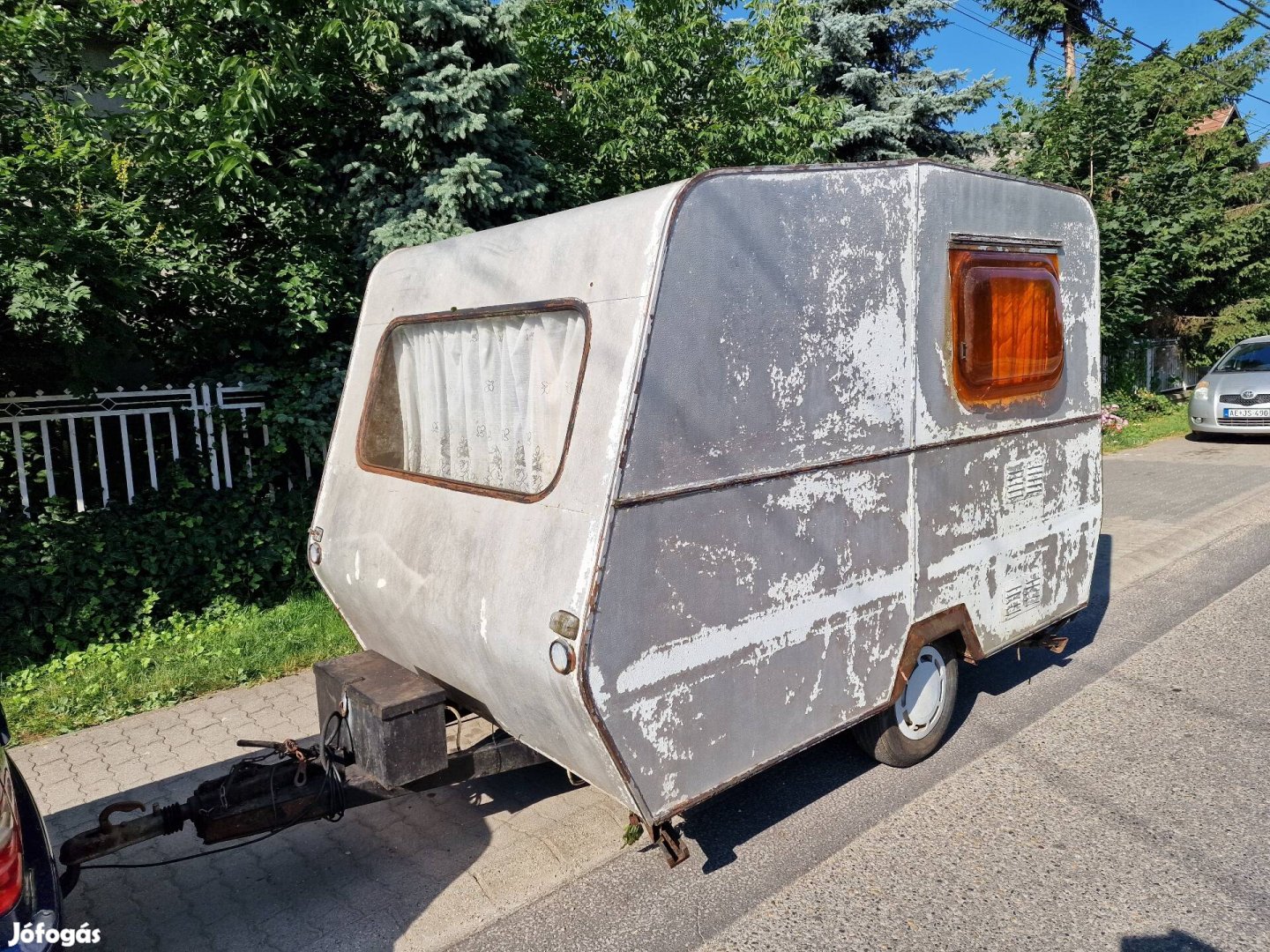 Mecsek 280 lakokocsi telepitesre, 3 fekhelyes, akár leszallitassal