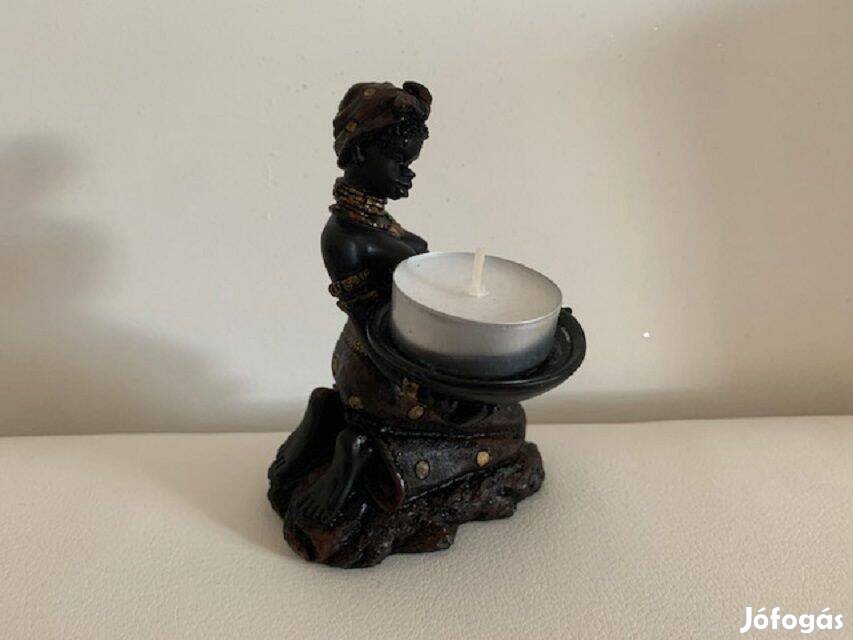 Mécsest tartó afrikai női alak dekor