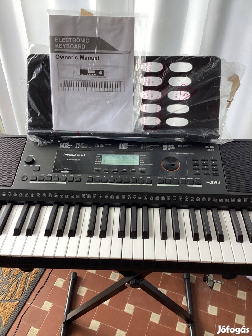 Medeli M 361,más néven Roland EX20,Kurczweil KP 110