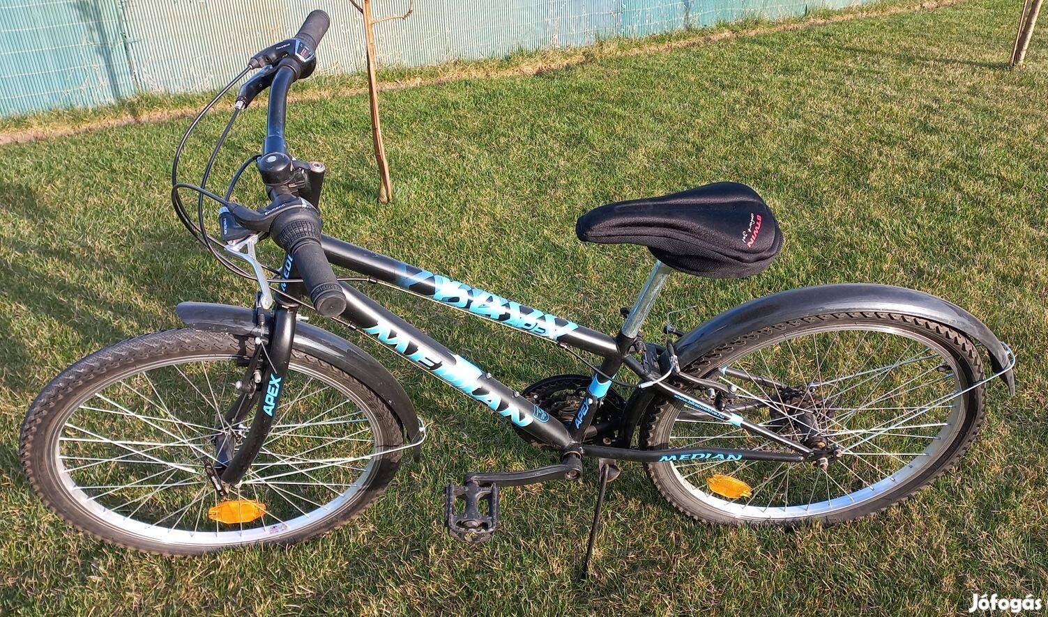 Median apex 24es fiú kerékpár eladó