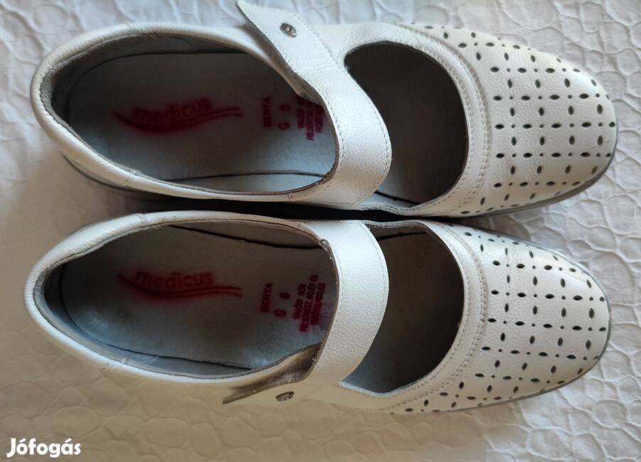 Medicus női, fehér valódi bőrcipő, balerina tépőzárral, G