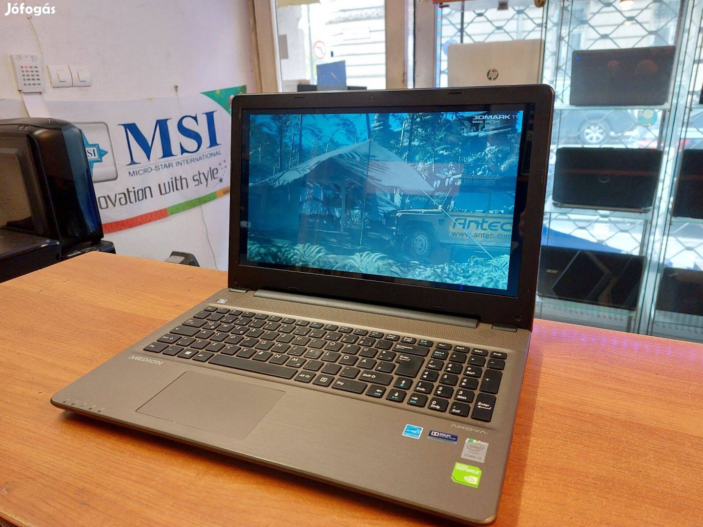Medion Akoya P6656 kezdő gamer notebook kiárusítás!!!