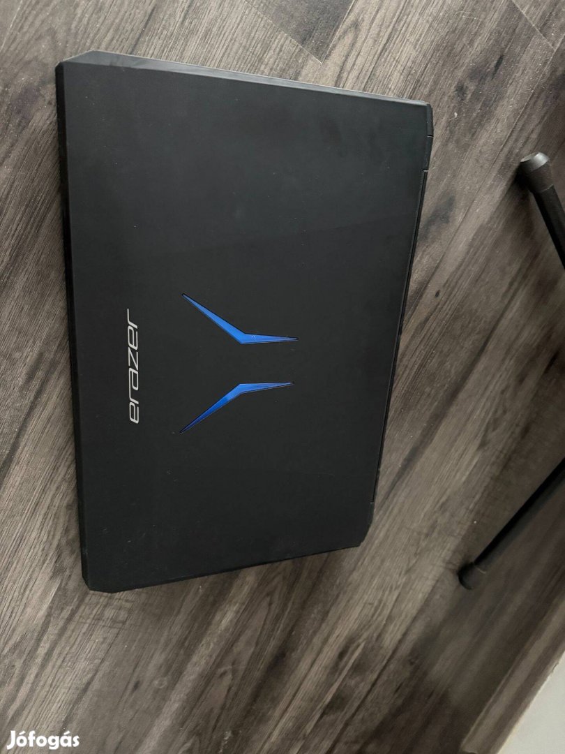 Medion eraser laptop alplap nélkül csak a váz, bill és